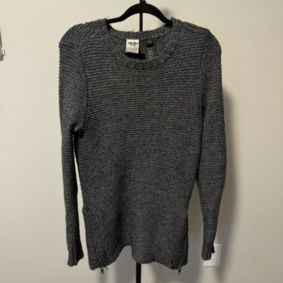 Harley-Davidson Sweaters - Grey Harley Davidson Sweater‎ with Zipper Detail - Size Large
